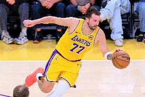 东契奇：六连客印象最深的是我们永不放弃 输活塞那场也有机会赢