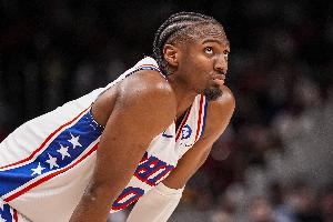 马克西：韦德是我最喜欢的球员 妈妈曾把旧韦德球鞋装进玻璃柜