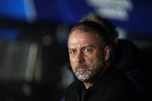 马卡报：巴萨一队目前只有4人可用，弗里克让他们休息到下周一