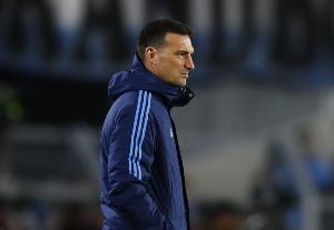 斯卡洛尼：经纪人正与足协主席商谈续约，我完全专注于世界杯