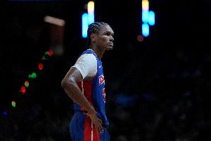 攻守兼备！奥萨尔4中4拿到11分4板3断2帽 正负值+10