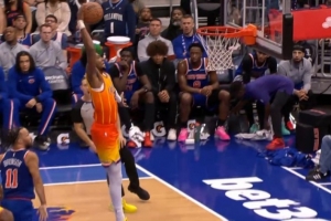 还搁那下蛋呢！迪亚巴特生抢唐斯速推反击 米勒一飞冲天单臂战斧