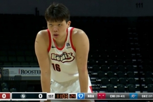 先拔头筹！杨瀚森内线接球强攻造成杀伤 随后罚球稳稳命中