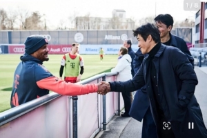 前蓉城主帅徐正源晒近况：开启欧洲之旅，了解最新足球潮流体系