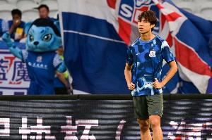 记者：吴启鹏在U19国青队训练中受伤，将提前返回申花接受治疗