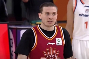 拼尽全力！凯尔·盖伊21中10空砍全队最高30分外加6助