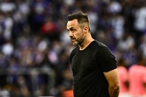 镜报：德泽尔比与热刺深入谈判，他表示愿意接手球队