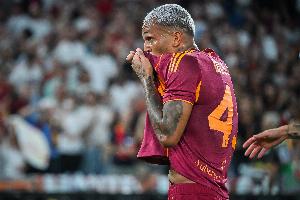 意媒：罗马后卫韦斯利右腿股二头肌肌腱损伤，预计将缺阵4周