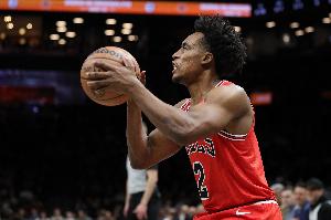 明知山有虎！塞克斯顿多次冲击文班得手 全场15中8拿到20分