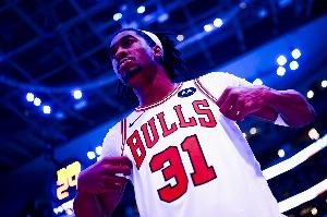 艾维：我曾希望赚钱夺冠 但主让我明白得到全世界失去灵魂没好处