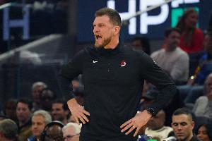 如何安排克罗宁&斯普利特？开拓者新老板：还不好说 但我标准很高