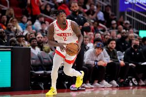 DFS有机会重回轮换？乌度卡：绝对有 他的问题其实在于健康