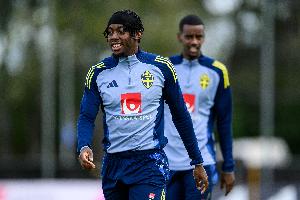 伊兰加谈复仇波兰：四年前输给波兰错过了世界杯，今天梦想成真