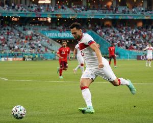 恰尔汗奥卢：时隔24年再次杀入世界杯，我感到无比的自豪