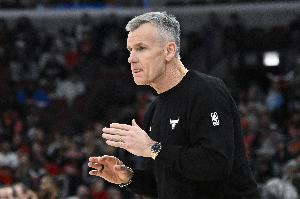 公牛队记：若卡尔尼绍瓦斯继续执掌球队 多诺万可能赛季末将离队