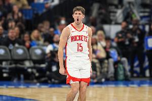 手感确实热！谢泼德上半场6中5得12分4板1助1断1帽 三分3中2