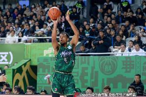 疑似上场！祝铭震27分钟6投0中靠罚球拿到4分 正负值-9