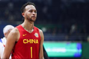 直播吧：李凯尔是否再为中国男篮出战 要看国家队是否需要