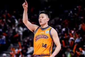 超高效！李弘权出战31分47秒 砍下23分6篮板4助攻2抢断