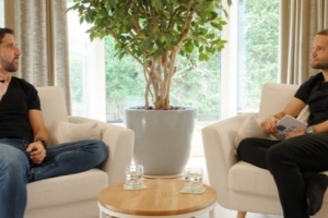 劳尔·加西亚：C罗那次后背传球，我对他喊“我要拧下你的脑袋”