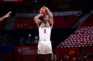 Shams：灰熊与23年首轮秀怀特黑德签下一份10天合同