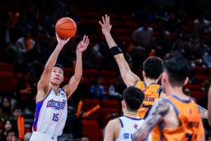 常规赛丨力拼到底，先行者客场不敌上海久事