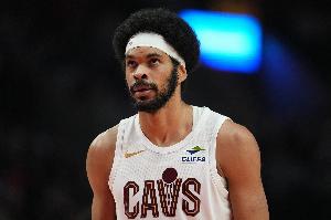 贾勒特·阿伦：我对上半场表现不满意 缺乏应有的活力与拼劲