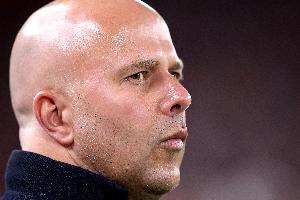 斯洛特：埃基蒂克回归至关重要 希望伊萨克能赶上周三的比赛