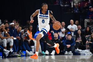 高效替补！海兰德14投7中&三分9中5 得到21分5板3助2断