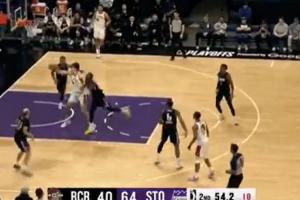 正负值打回来了！杨瀚森长臂捞回队友喂球转身上篮 连进7球了！