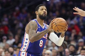 全能表现！乔治15中6拿下23分6板6助3断1帽 6失误略多