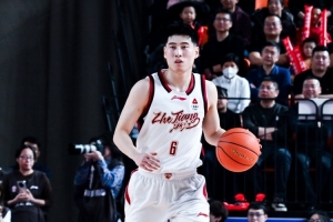 今天又是慢热！程帅澎半场6投仅1中得2分1板2助2断 三分2中0