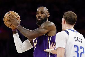 两代门面对决？詹姆斯VS弗拉格常规赛战绩2-0 个人数据不相上下