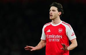 记者：赖斯、特罗萨德、加布里埃尔回归阿森纳训练，萨卡仍缺席