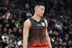 刘毅：随时做好准备 今天把握住了机会 上场就做好自己该做的事情