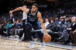 得分生涯新高！吕佩尔半场13中8&三分4中2砍25分6板5助2断！