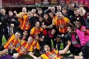 贝内文托1-0萨勒尼塔纳提前夺得小组冠军，时隔三年重返意乙