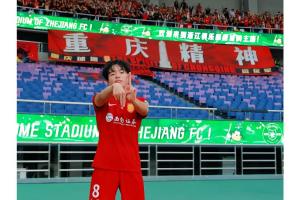 你头发还痛吗？李镇全调侃：用了护发素好点了