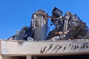 一片废墟！伊朗阿扎迪体育场多处设施遭爆炸破坏，需要大规模重建