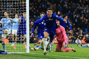 队友出头！记者：蓝军球员们要求解禁恩佐，认为他是对阵曼城关键