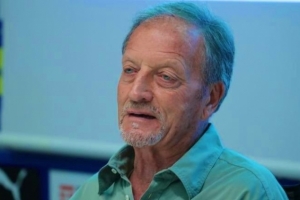 意教练协会主席：国家队应该请本土教练，联赛限制外援人数不可行