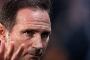 考文垂12分优势领跑英冠，兰帕德带领该队升入英超在望