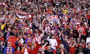 皇仁大战在即！图片报：今晚预计超3875名拜仁球迷到伯纳乌助威