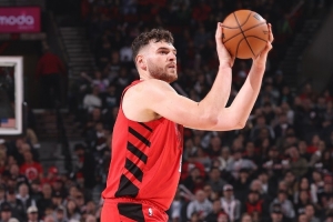 拓记：魔兽训练时三分也很准但比赛中不投 克林根可是真练出来了