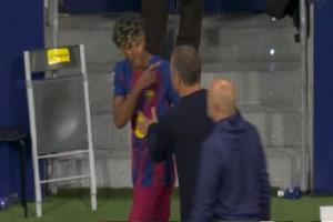 加泰电台：亚马尔与助教争执一事已经解决，球队返程时还拿此打趣