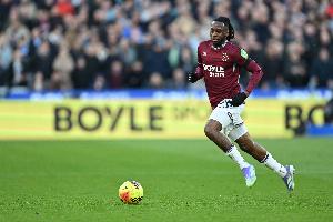 TA：万比萨卡留在首都庆祝未返回俱乐部，西汉姆正式投诉民主刚果