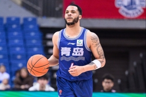 刘维伟：韦瑟斯庞老是闹情绪 要天天哄 这是一件特别累的事情