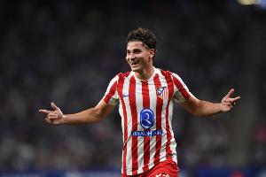 欧冠首秀以来，小蜘蛛3次任意球直接破门和格里马尔多并列最多