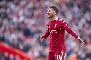 狼狈！麦卡利斯特上半场被过3次，其他球员共计被过0次