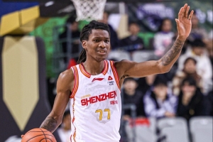 媒体人：深圳男篮成绩进步这么大 跟外援选得好且使用得当有关系
